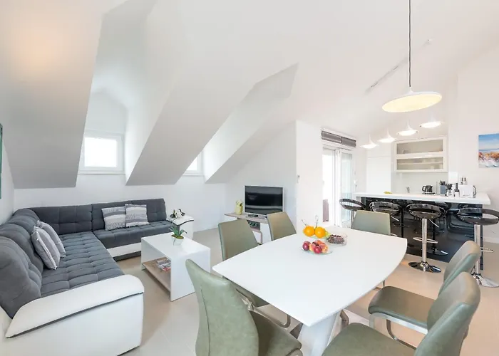 Topdeck Exclusive Apartment
